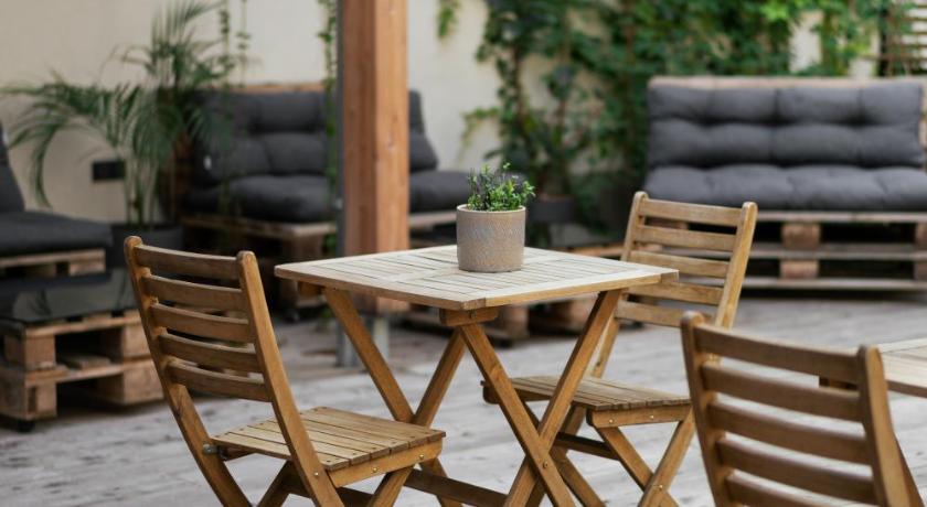One-Bedroom Apartment with French Balcony fotója 10