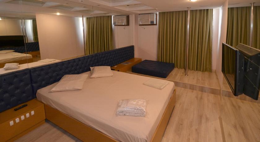 Image of Standard Double Room 7