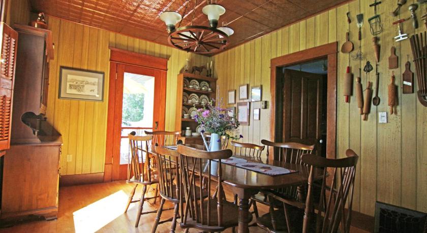 Fairmount Bed & Breakfast photo