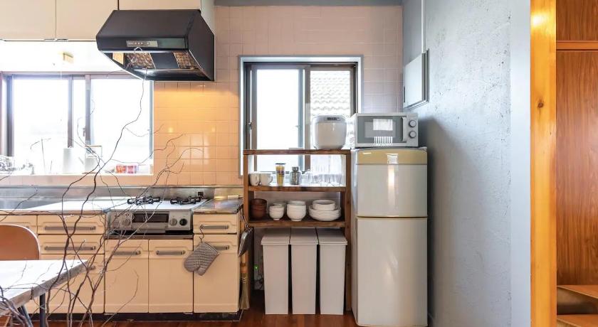 오키나와 본섬 모토부의 프라이빗 하우스 (m², 침실 2개, 프라이빗 욕실 1개) (2F Canvas - For Those Struggling with Car Rental Reservations! Sunset Ocean View. Near Churaumi ★) 4성급 게스트하우스 외관