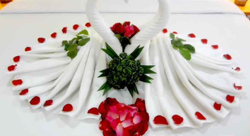 パタヤ The Garden Place 2つ星 ホテル スイート