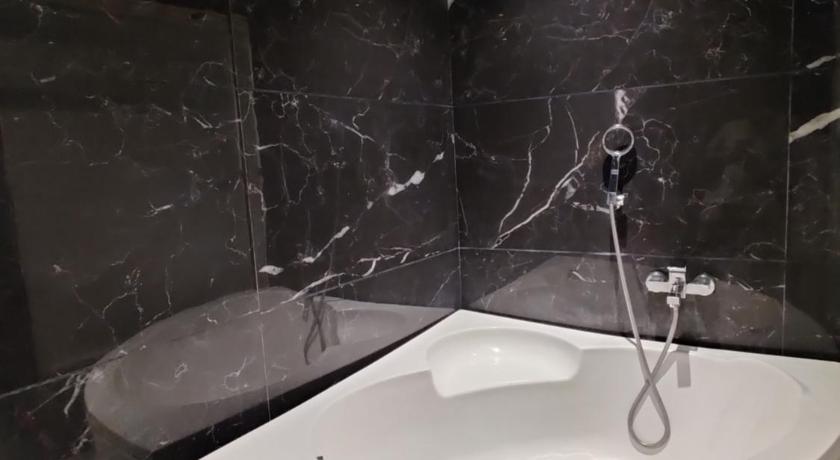 FabHotel Sonachi Grand - image 8