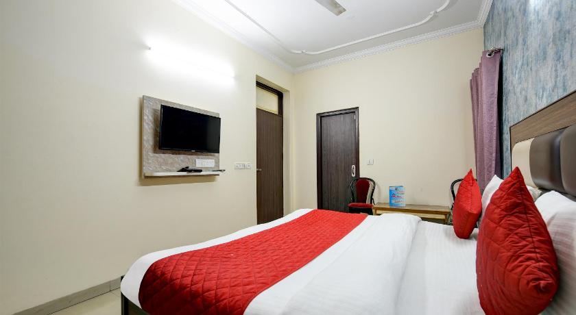 Hotel Mayank Plaza-Near IGI Airport Terminal-3 - image 41