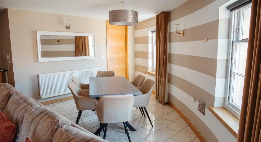 Image of Large Superior 2 Bedroom Apartment 9