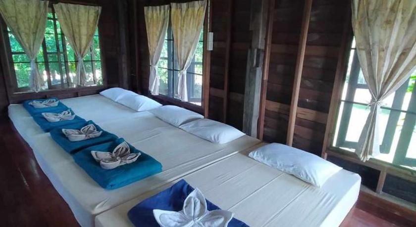 카오야이 왕남키여우의 방갈로 (30m², 침실 1개, 프라이빗 욕실 1개) (บ้านไร่ชายเขาวังน้ำเขียวฟาร์มสเตย์) 4성급 게스트하우스 수영장