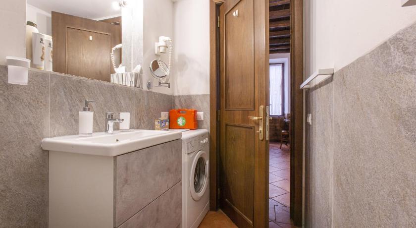 ローマ Happy Trastevere in Rome 3つ星 シングルルーム ロビー