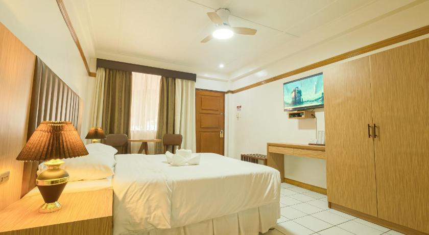 Image of Superior Deluxe 7