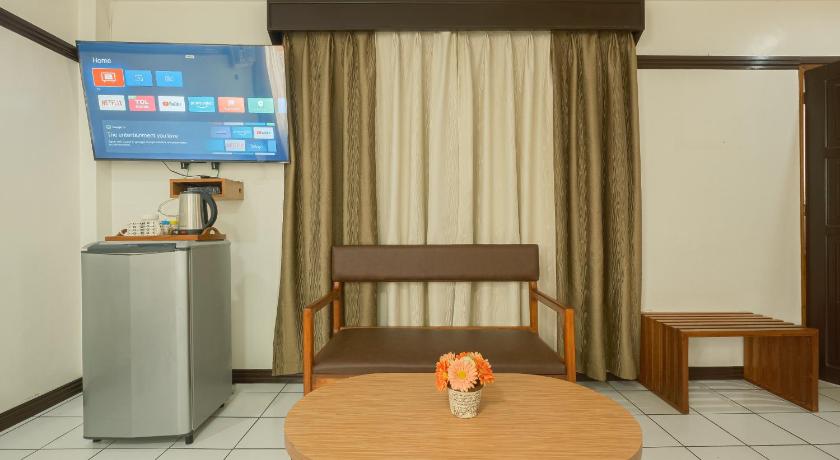 Image of Deluxe Family Room 9