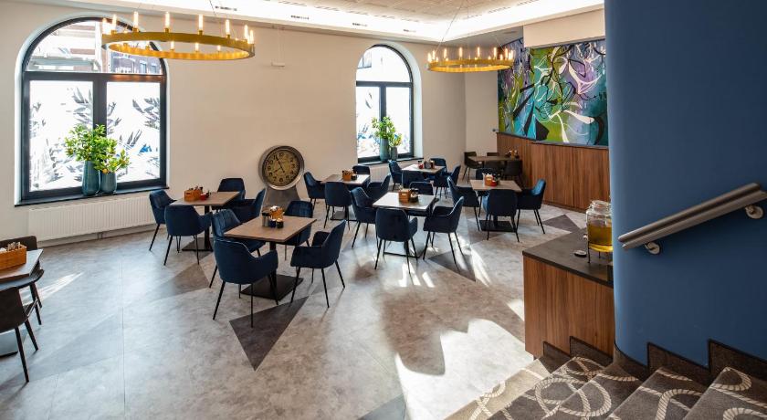 Makanan dan Minuman Holiday Inn - the niu, Rig Lubeck By IHG