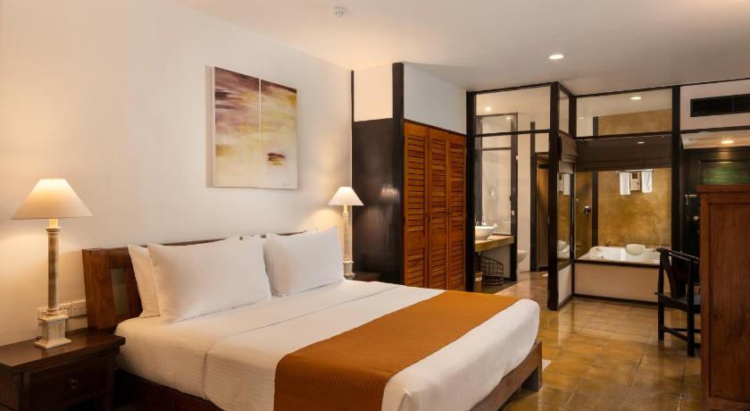 Deluxe Double Room with Sea View - 15% off at Center Point, Black Coral & 10% off at Seaside Social restaurants 이미지 0