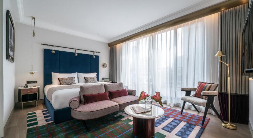 Shanghai Blackstone M Hotel - image 12