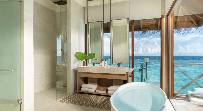 Image of 2-Bedroom Ocean Pavilion with Pool 15