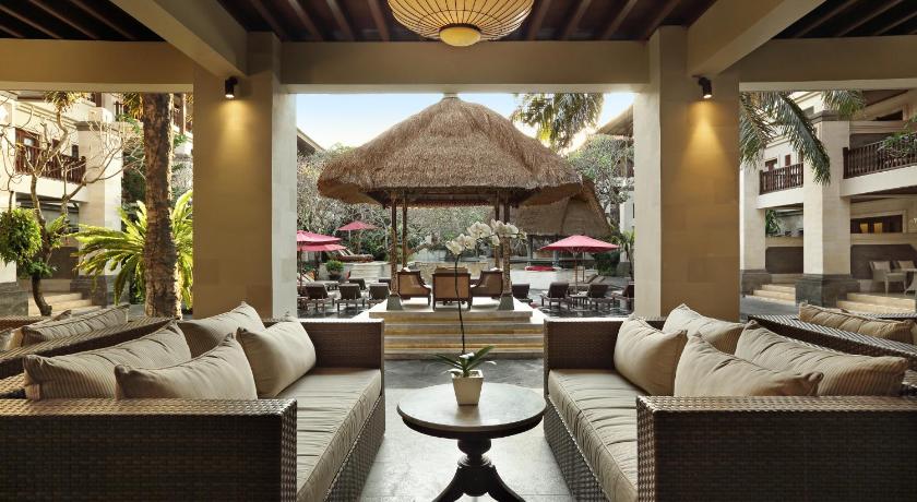 Image of Santrian club 5