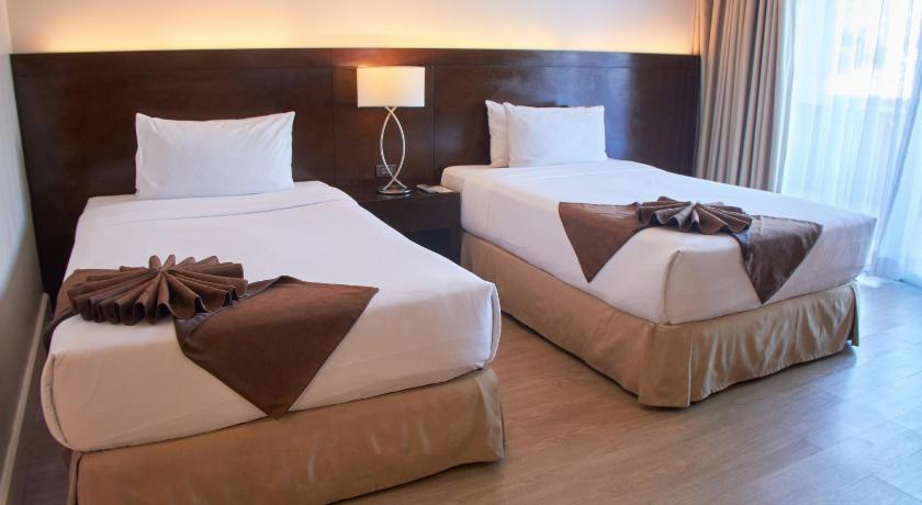 Image of Premier Deluxe Twin Room - Non-Smoking 6