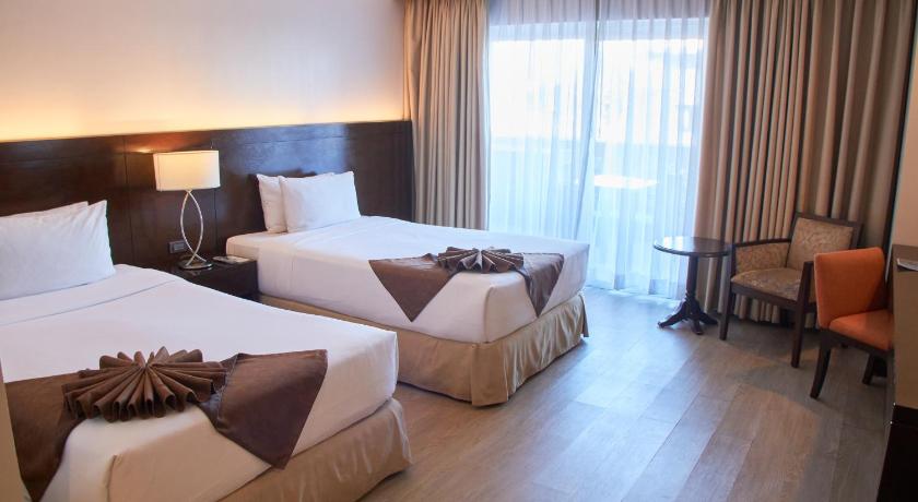 Image of Premier Deluxe Twin Room - Non-Smoking 3