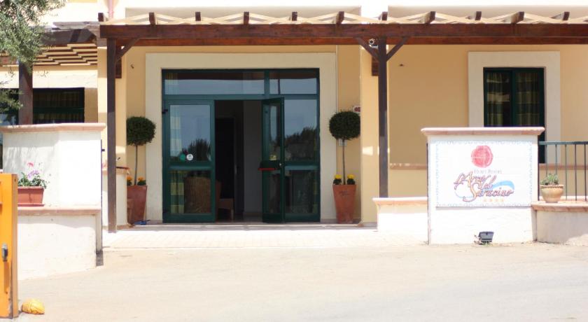 Villaggio Resort Arco del Saracino photo