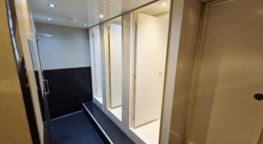 Image of Bed in 6-Bed Mixed Dormitory Room 1