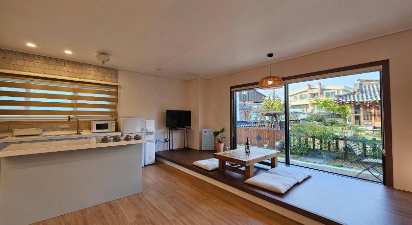 Gyeongju Stay33 Pet friendly house near Hwangridangil Accommodation exterior