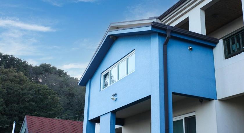 ヨンドク Samcheok Donghae Pension 3つ星 ゲストハウス プール