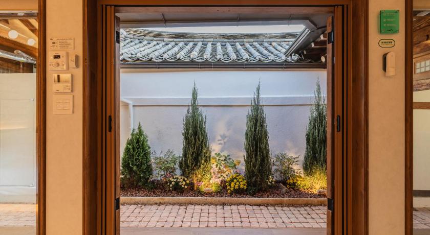 서울 Luxury Hanok Stay CHAEHA 4성급 숙소 레스토랑