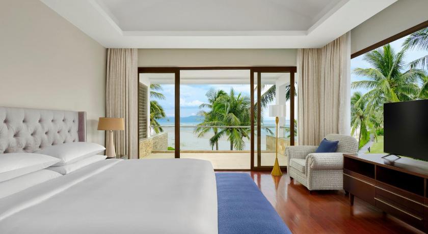 Image of Four-Bedroom Villa with Balcony and Ocean View, Private Pool - Daily Guest Activities 0