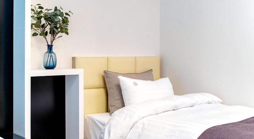 南原 Namwon Hanjeungwonstay Pension 3星级 民宿 泳池