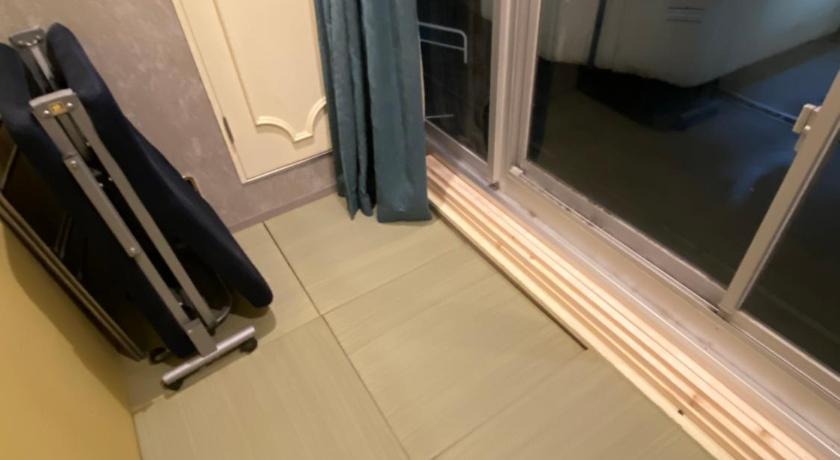 Image of Standard Twin Room with Shared Bathroom 1