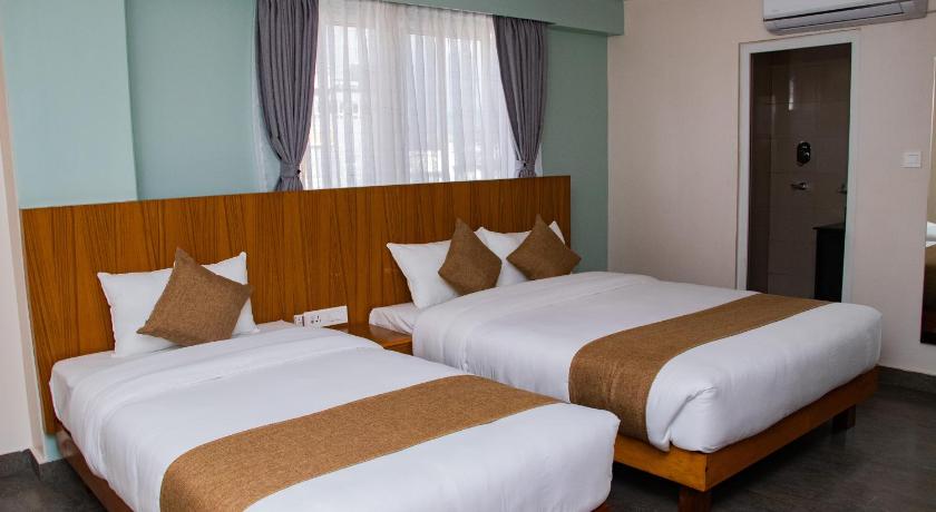 Bay Hotel — Pokhara (2)