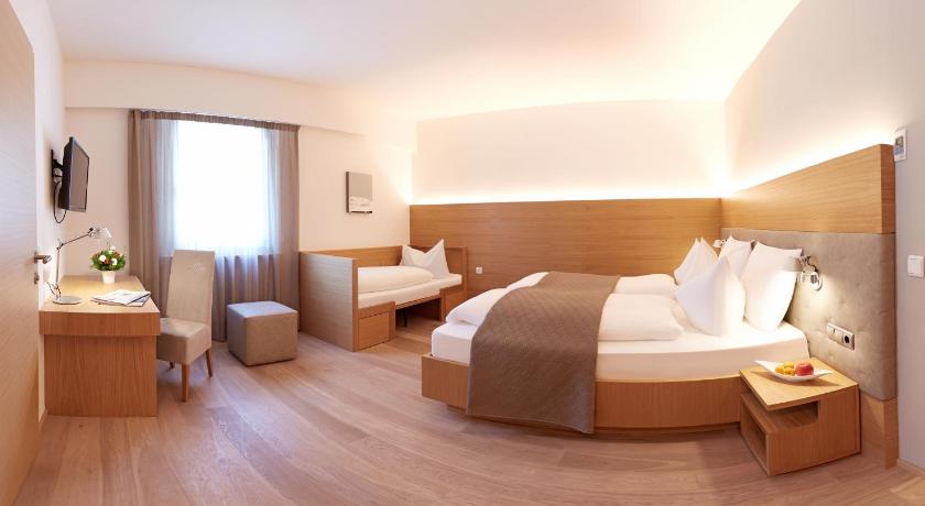 Family Room (2 Adults + 2 Children), Hotel Post Gries in Bolzano