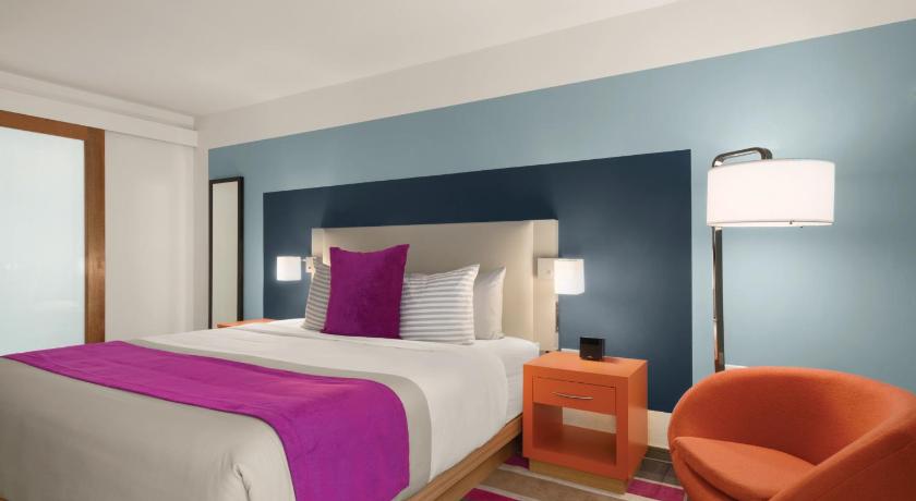 TRYP by Wyndham Isla Verde photo