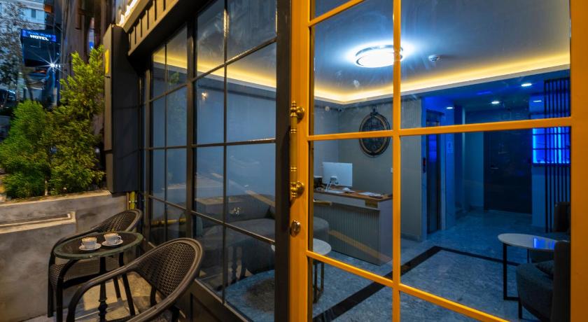 ROBİN HOTEL - image 2