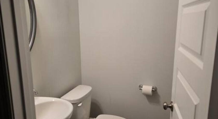 헌츠빌 (AL) Spacious Modern Retreat Near Downtown 3성급 숙소 스위트룸