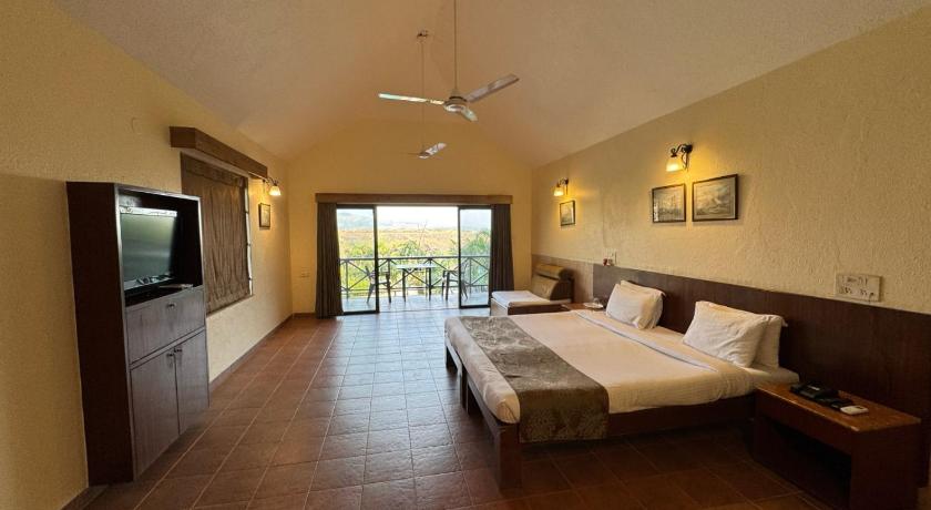 Image of Cottage Room with Mountain View 4