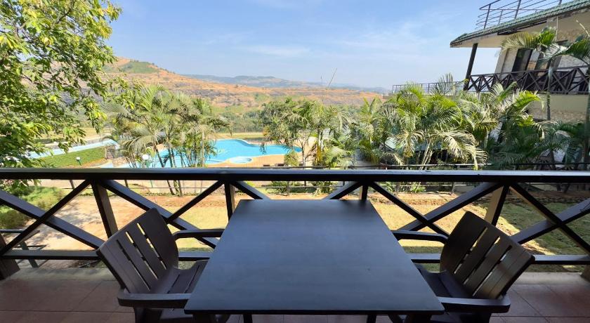 Image of Cottage Room with Mountain View 1