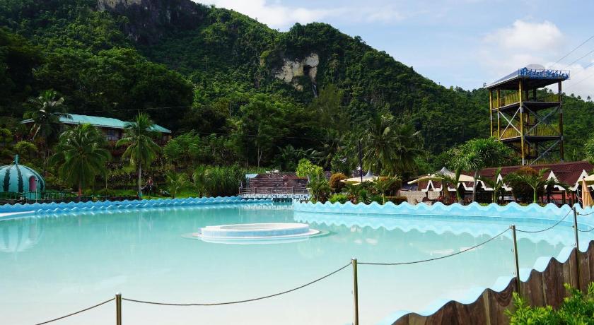 宿务 Hidden Valley Mountain and Wavepool Resort 3星级 酒店 大堂