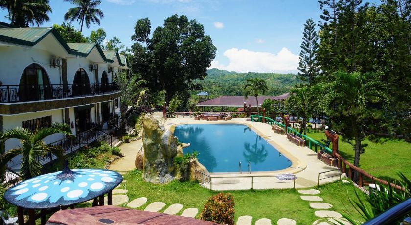 宿务 Hidden Valley Mountain and Wavepool Resort 3星级 酒店 大堂