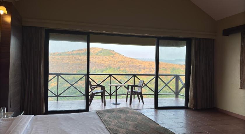 Image of Premium Cottage Room with Valley View 6