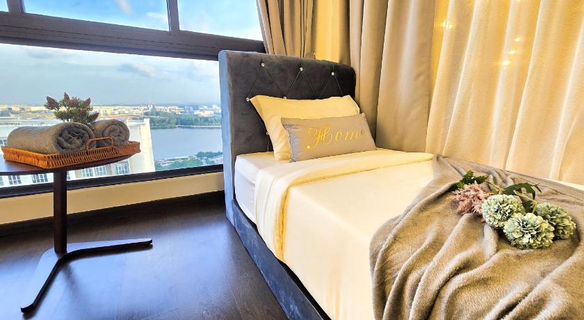 Johor Bahru Loft Suite Seaview JB CIQ 7Pax 4-Star Guesthouse lobby