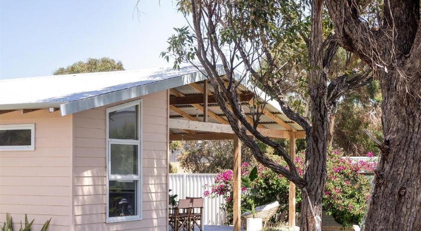Stylish Shack Falcon Bay