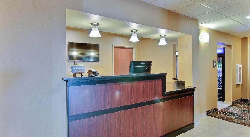 Cobblestone Hotel - McCook photo