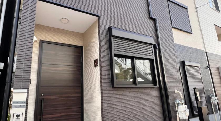大阪 Hana Home - New Cozy House with 4 bedrooms - 10min from Umeda 4つ星 シングルルーム プール