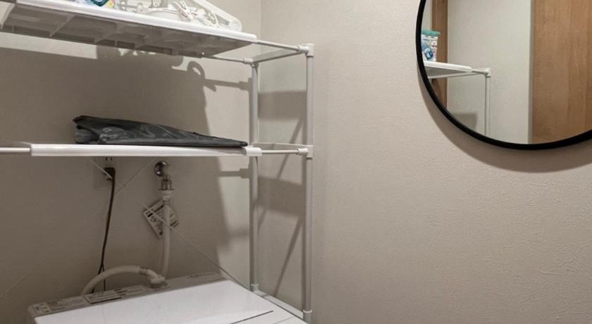 大阪 Hana Home - New Cozy House with 4 bedrooms - 10min from Umeda 4つ星 シングルルーム ロビー