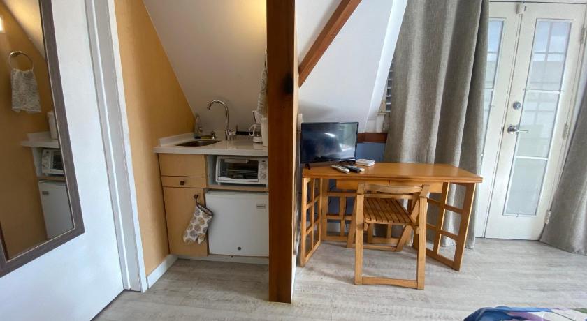 Image of Double Room with Private Bathroom 11