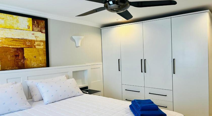 Image of Grand Deluxe Two-Bedroom Suite 100 sqm with Sea View - 606 13