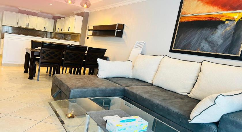 Image of Grand Deluxe Two-Bedroom Suite 100 sqm with Sea View - 606 14