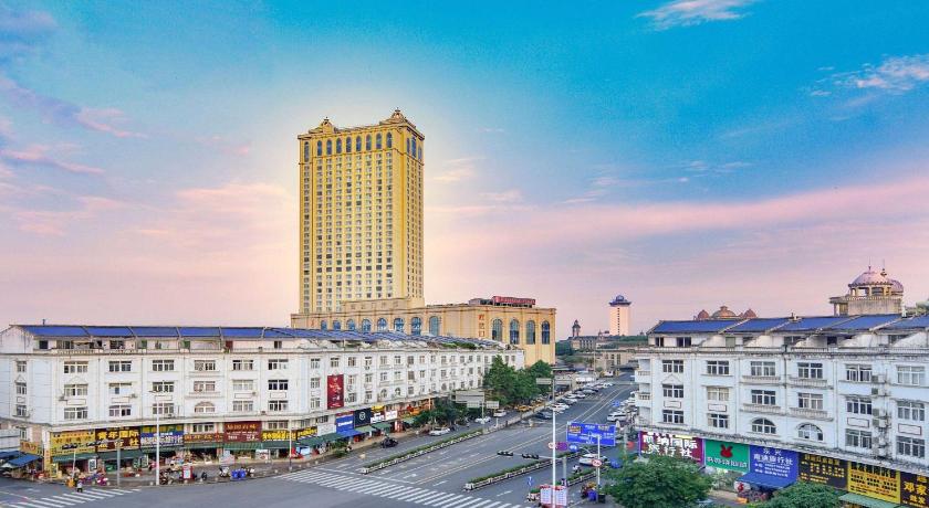 Ramada Plaza by Wyndham Dongxing City Center