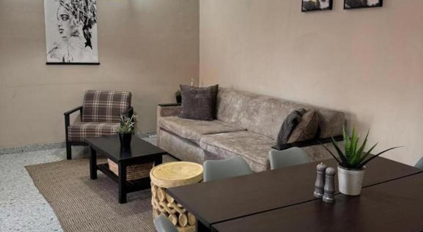 Ibex Hill Apartment- Power backup