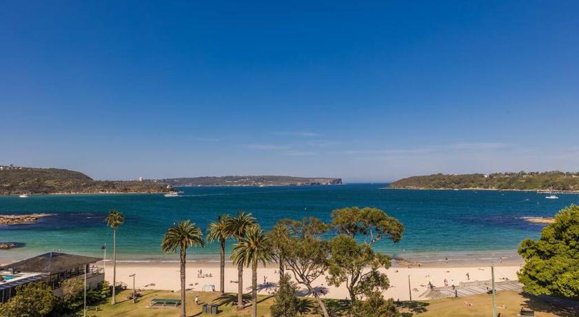 Balmoral Sands - Landing in Paradise