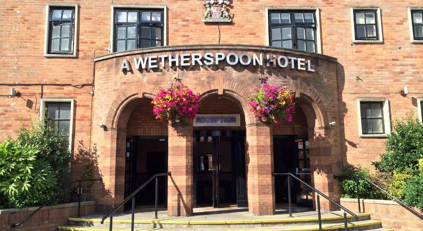 The Brocket Arms Wetherspoon — Hotel in Wigan