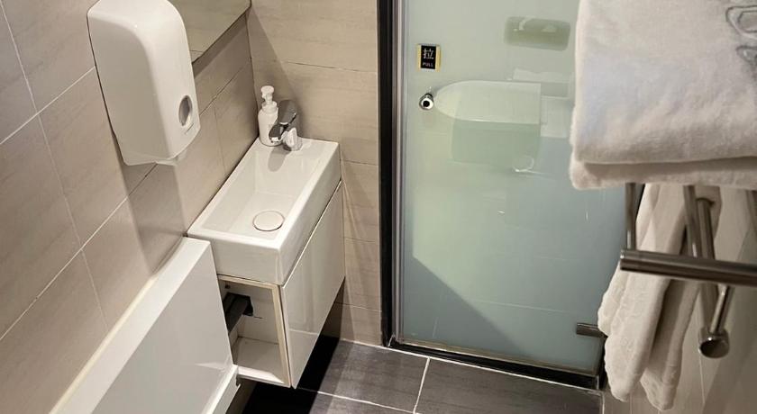 Image of Exquisite Room 12